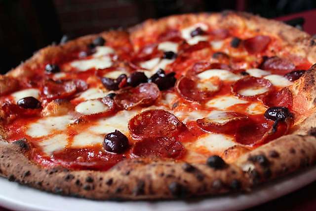 イタリアで大人気 悪魔的な旨さ のディアボロピザの紹介 ピザのちから