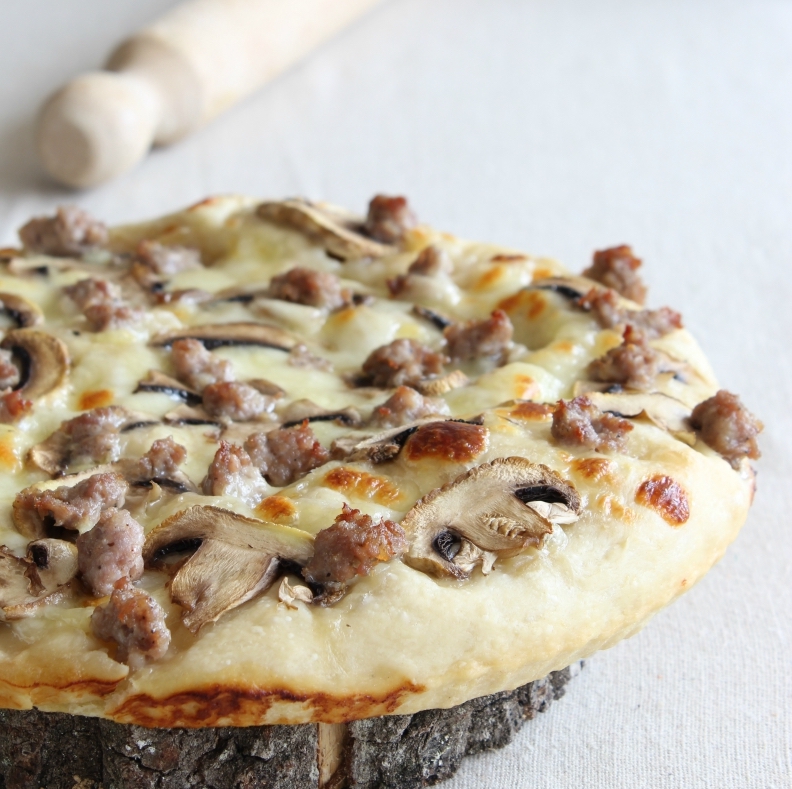キノコ好き必見！”木こり”のピザ、ボスカイオーラ。その意味や起源、レシピについて紹介 - ピザのちから